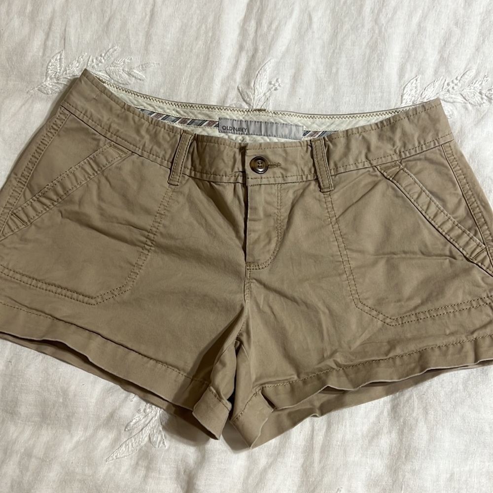 Old navy shorts size 6 low rise